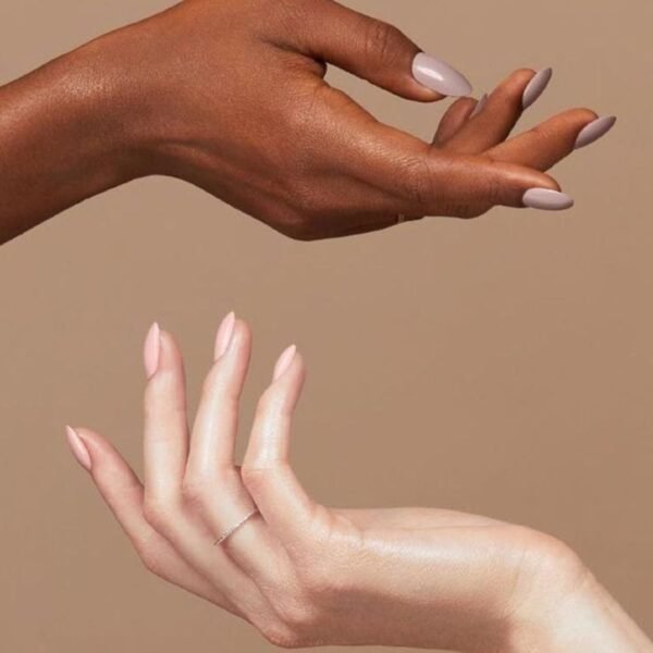 Hands D-Tan